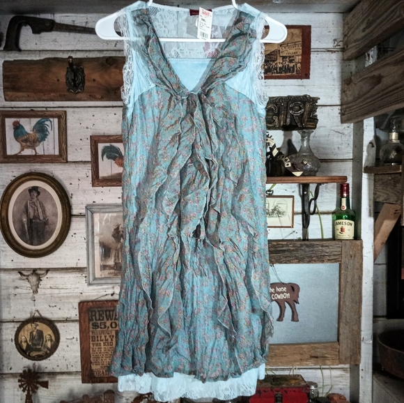 Panhandle Slim Dresses & Skirts - NWT Panhandle slim, sheer layered mini dress Sz. Sm